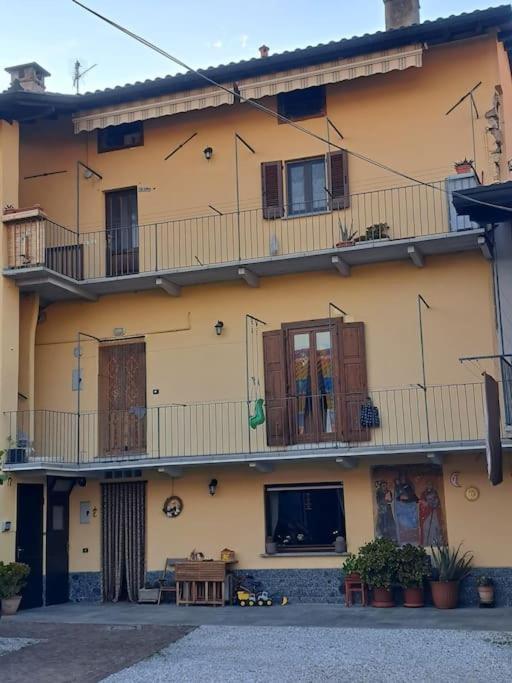 Casa Poldo Apartment Cantello Exterior photo